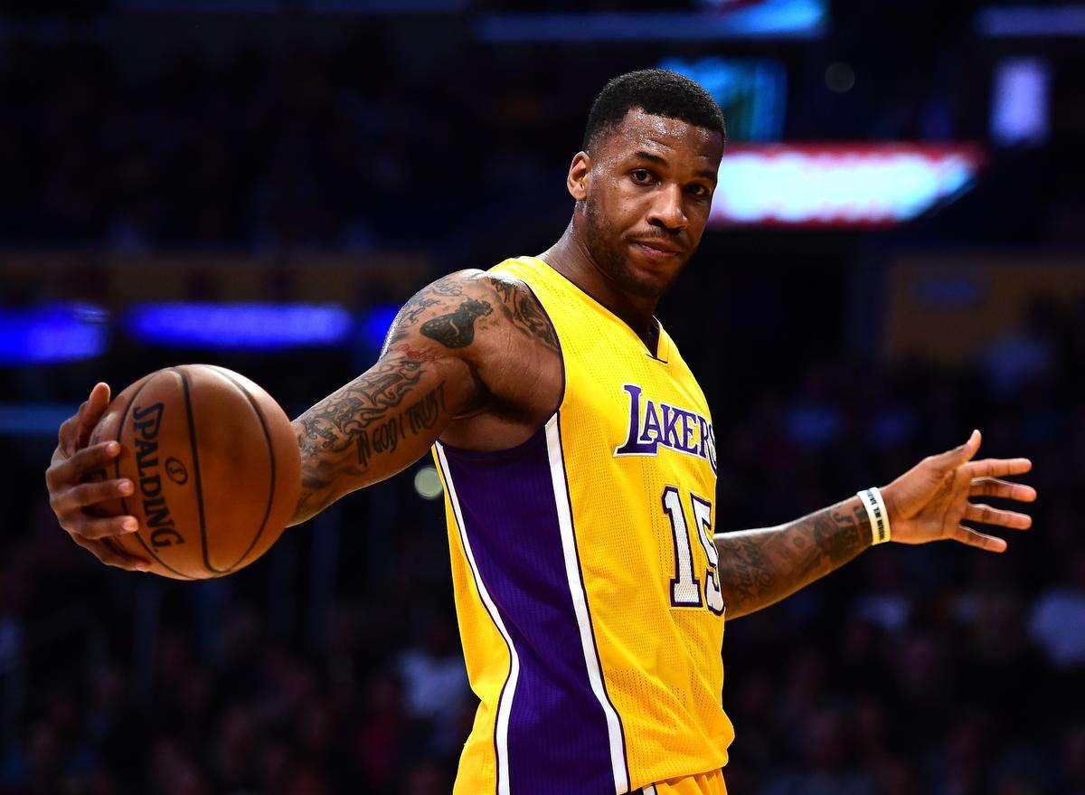 爱游戏-莱万多夫斯基新星关键助攻表现惊艳，湖人未来可期！的简单介绍